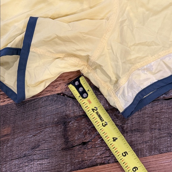 Women's Athletic Shorts in Yellow and Gray large like new - Picture 2 of 5